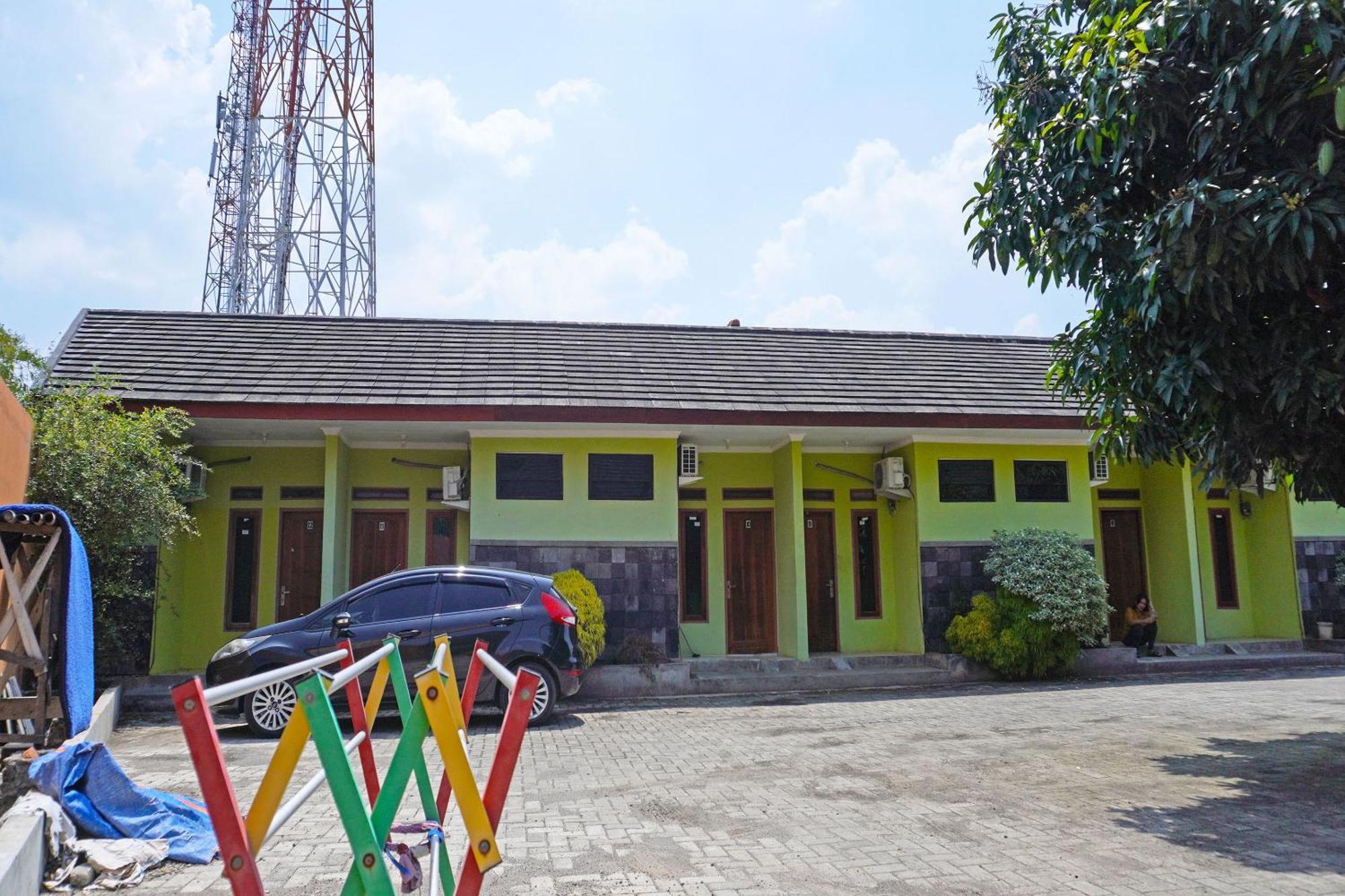 Oyo 91762 Green Home Stay Syariah Purwakarta Exterior photo